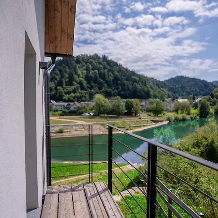 Sten House Počitniška hiša *