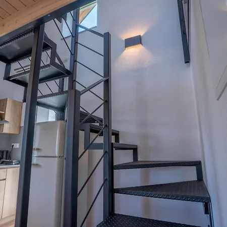 Počitniška hiša Sten House *