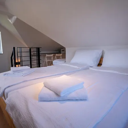 Počitniška hiša Sten House Skofja Loka